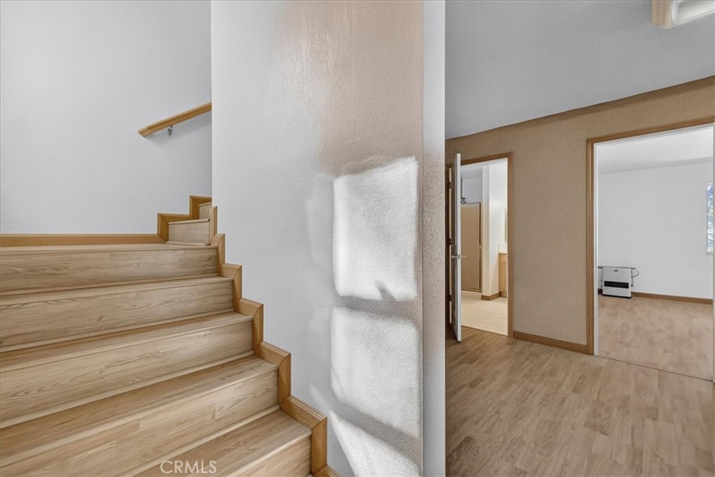 43 Dacy Property Photo 42