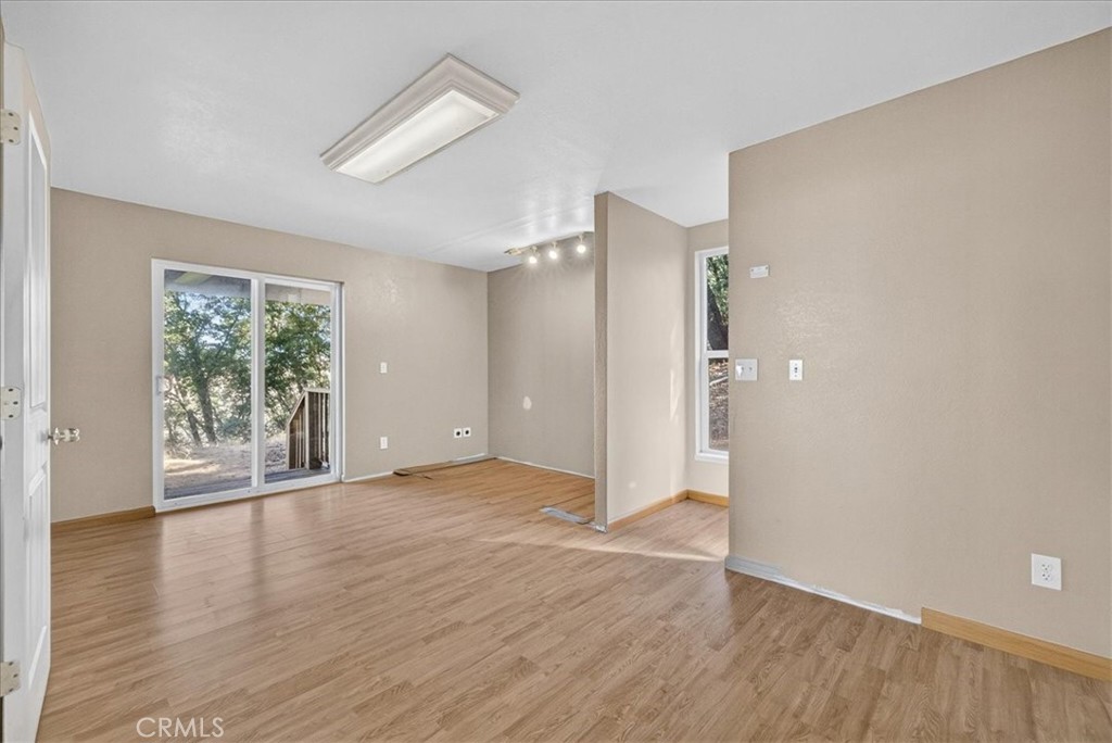 43 Dacy Property Photo 46