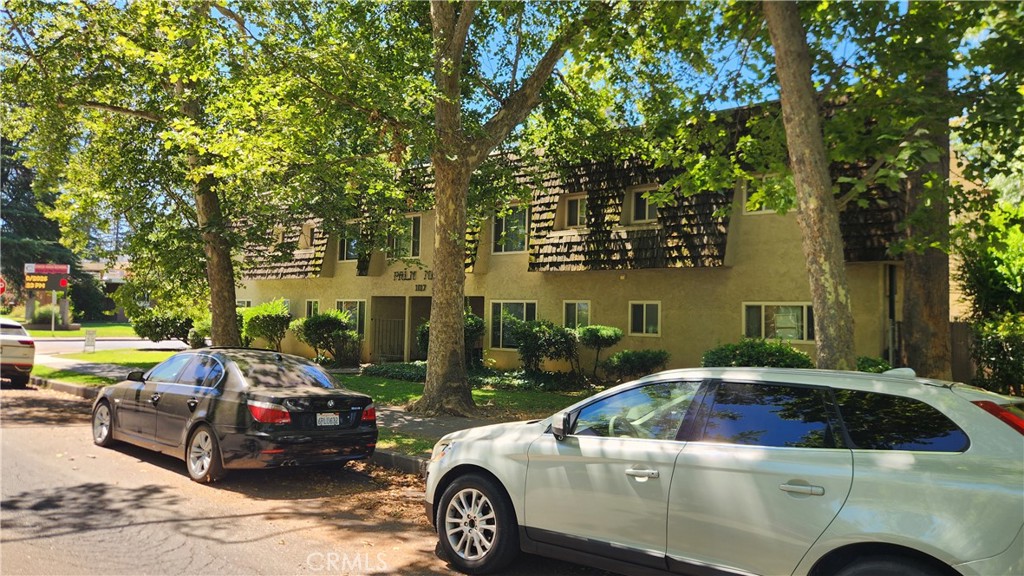 1017 Esplanade Property Photo 3