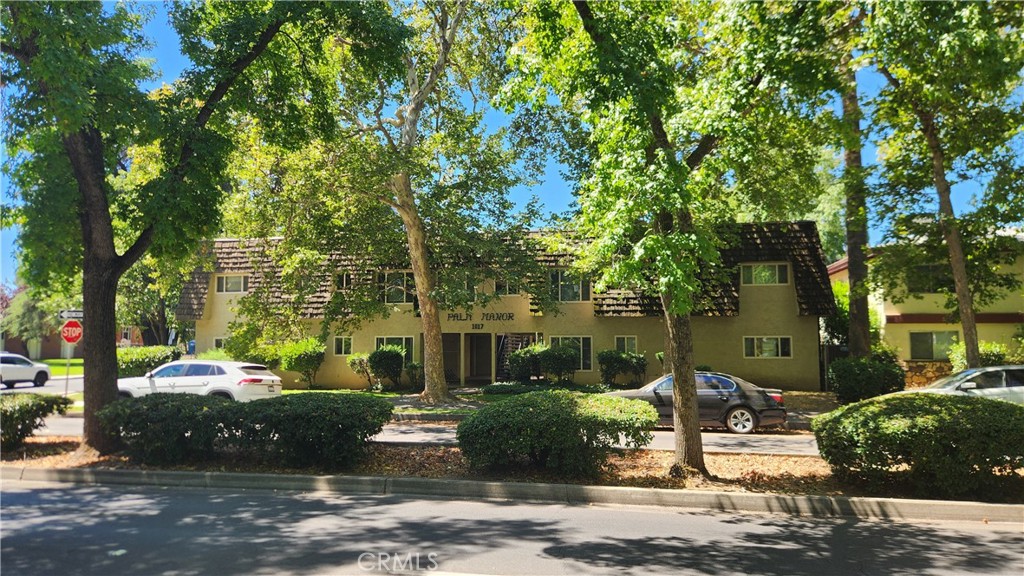 1017 Esplanade Property Photo 4