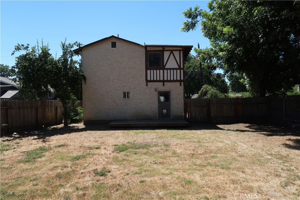 2390 Brown Street Property Photo 4
