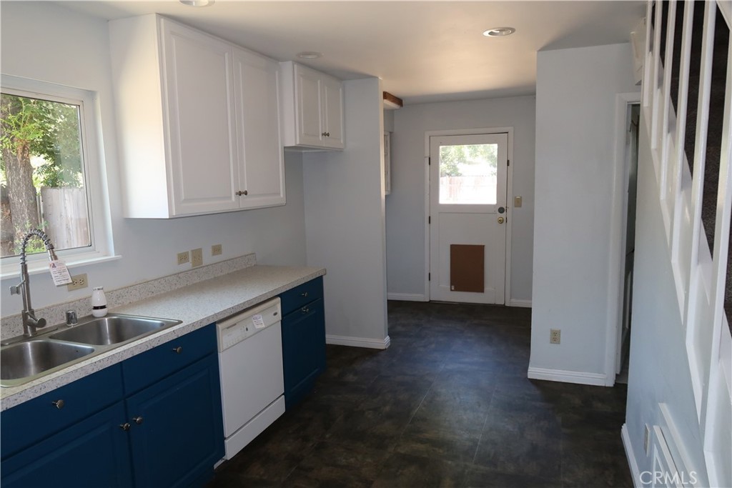 2390 Brown Street Property Photo 14