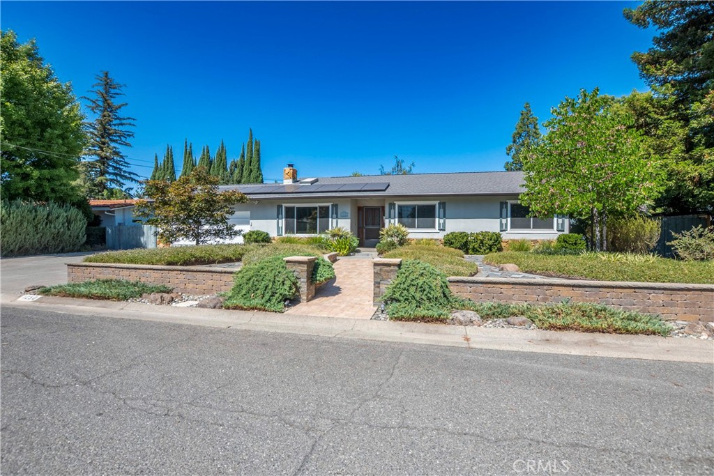 1050 Holben Property Photo 1
