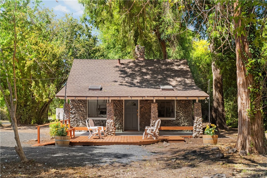 1920 W Sacramento Property Photo 1