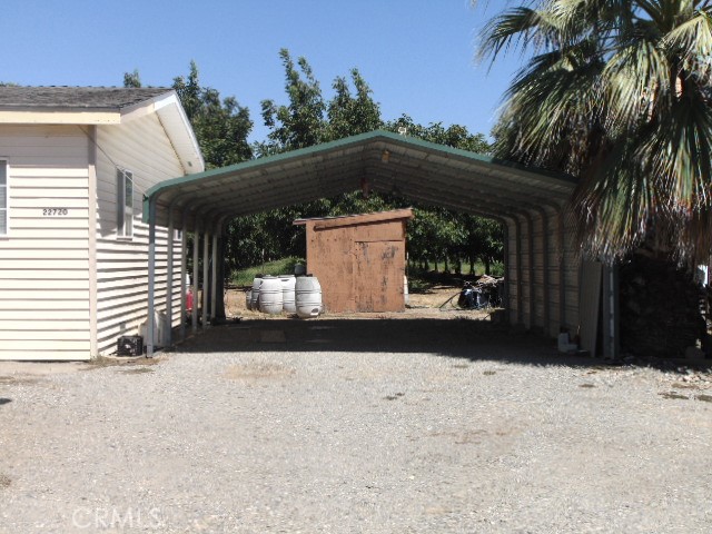 22720 Thomes Property Photo 2