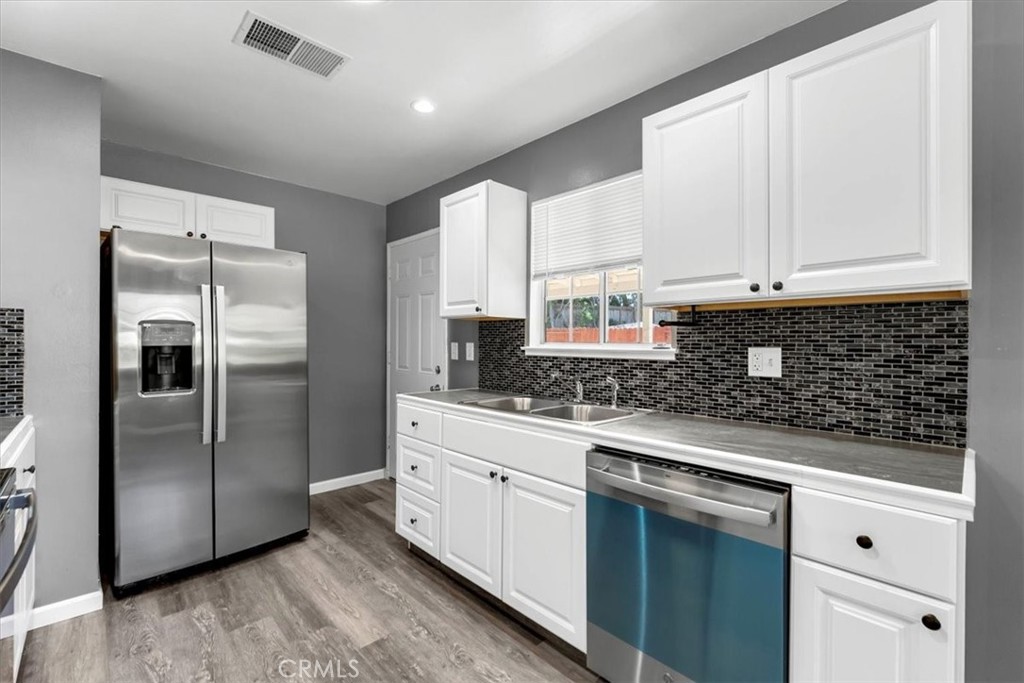 695 Walton Drive Property Photo 10