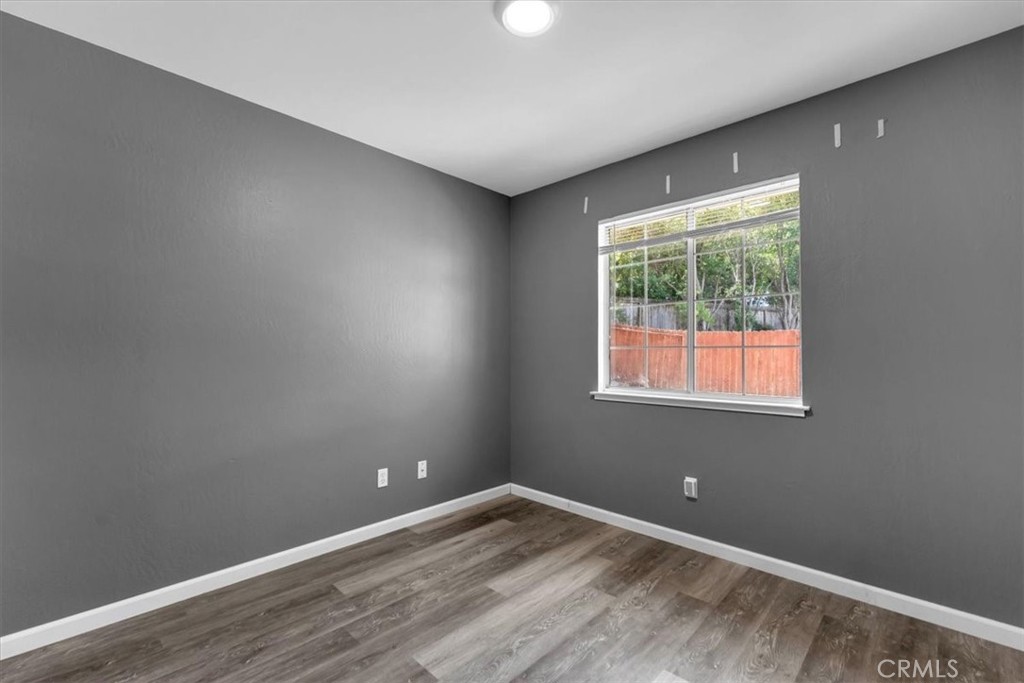 695 Walton Drive Property Photo 20
