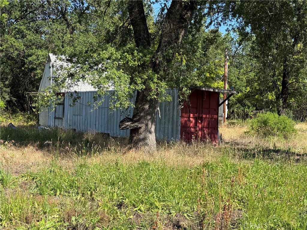 5037 Caroline Property Photo 6