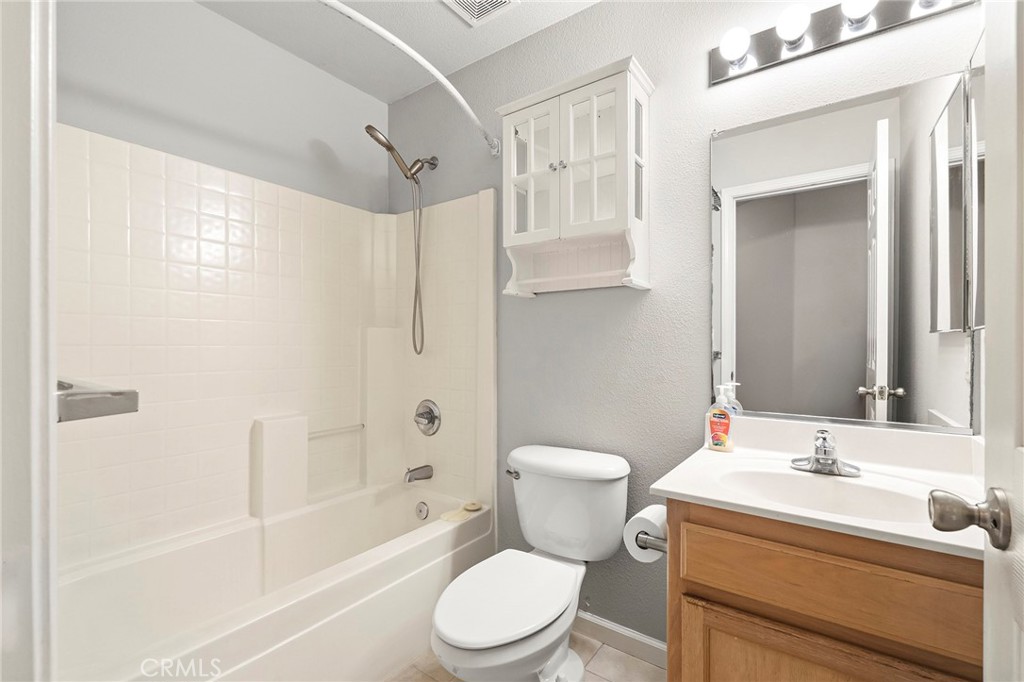 2811 Vistamont Way Property Photo 23