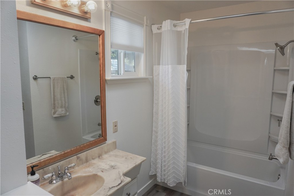 2324 Fern Property Photo 21