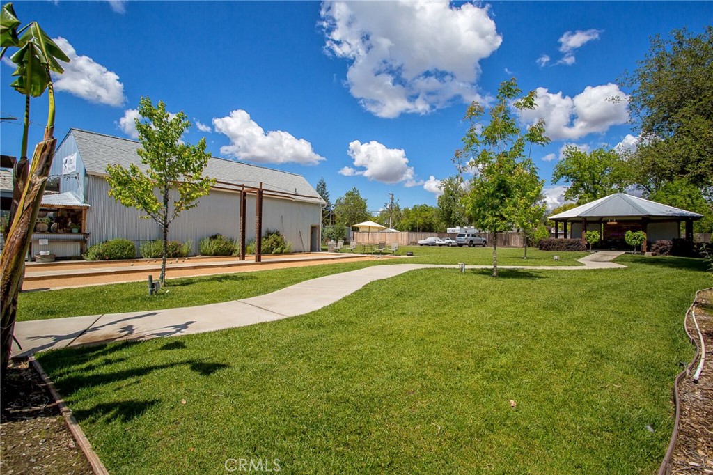 760 Safford Property Photo 6