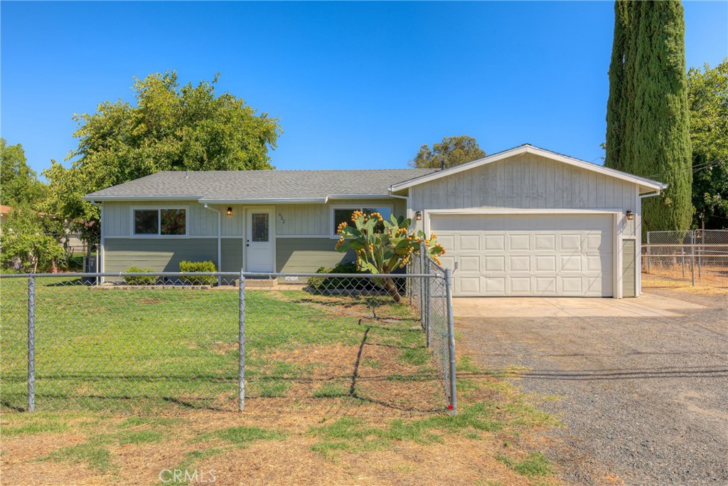 652 Plumas Property Photo 2