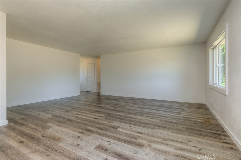 652 Plumas Property Photo 14