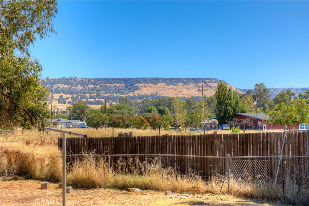 652 Plumas Property Photo 34