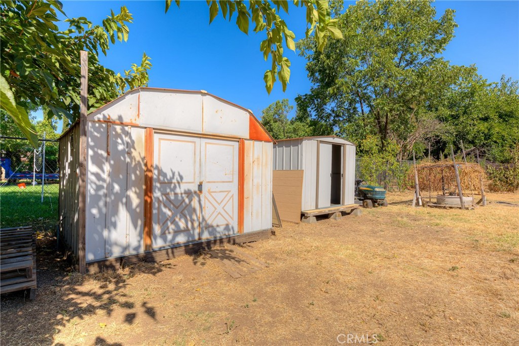 652 Plumas Property Photo 36