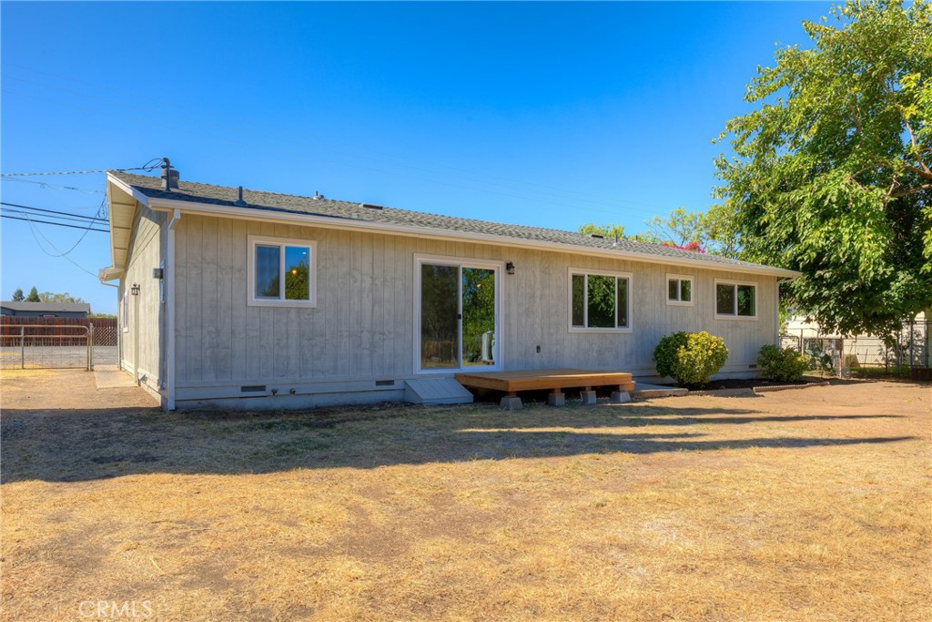 652 Plumas Property Photo 40
