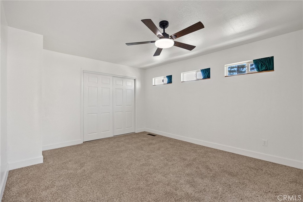 1030 W 1st Property Photo 23