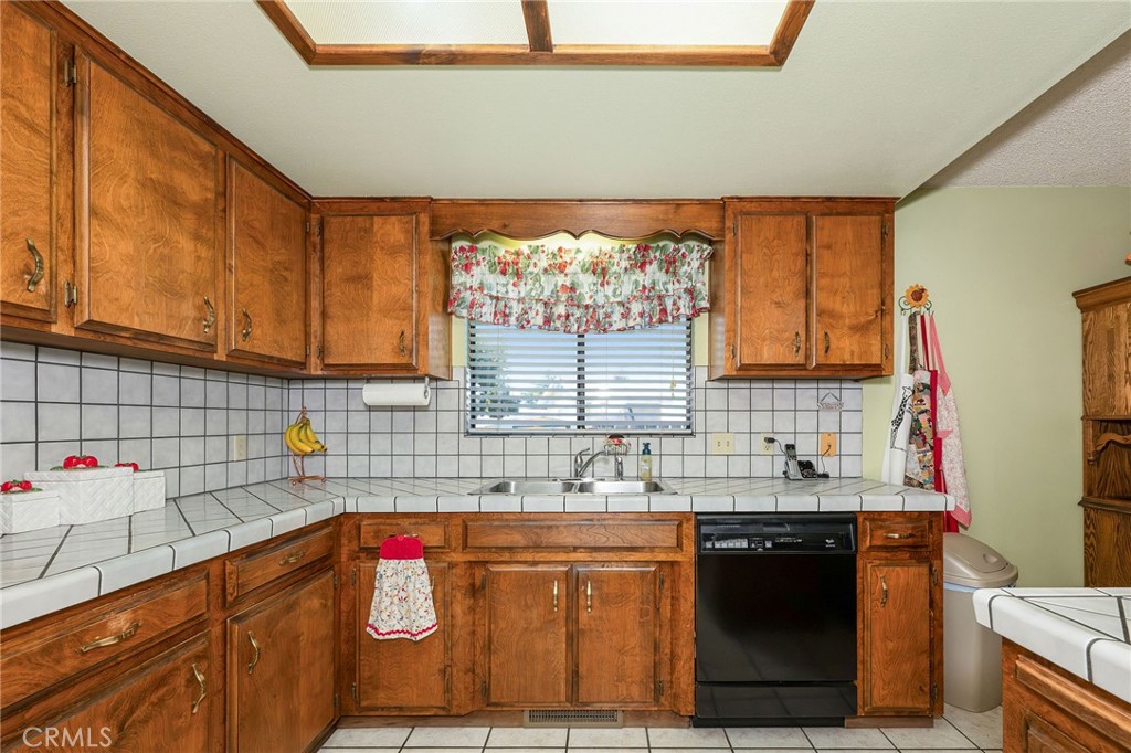 129 Tanner Way Property Photo 10