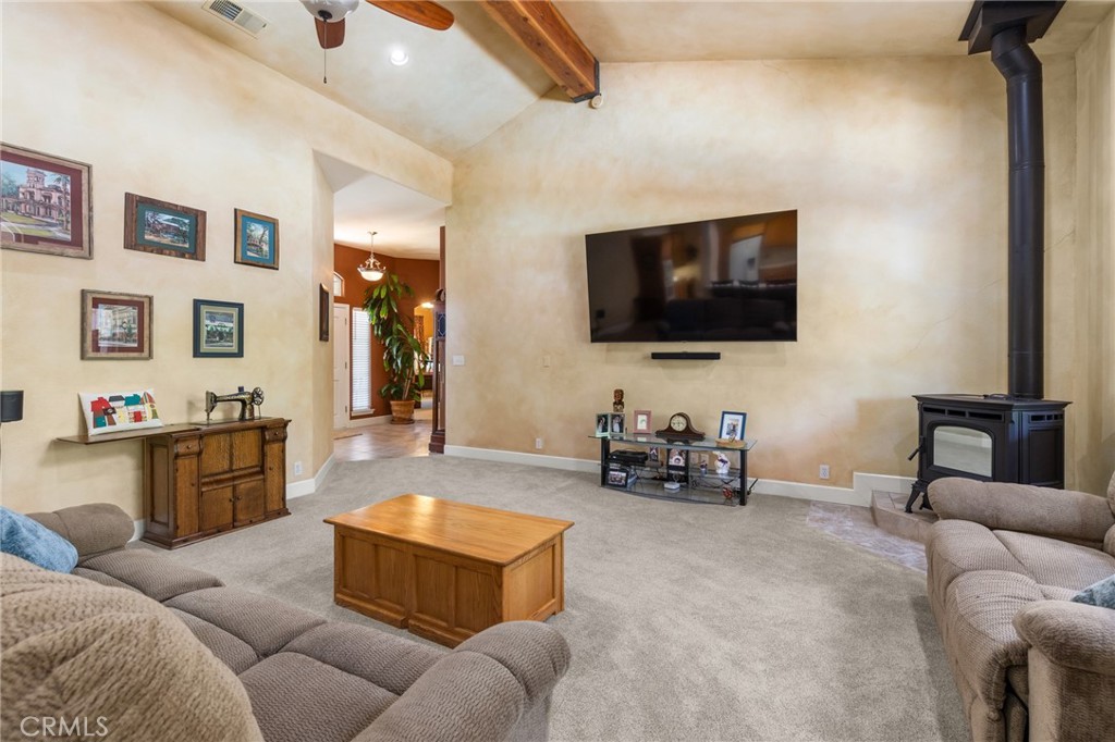 1204 Windecker Drive Property Photo 4