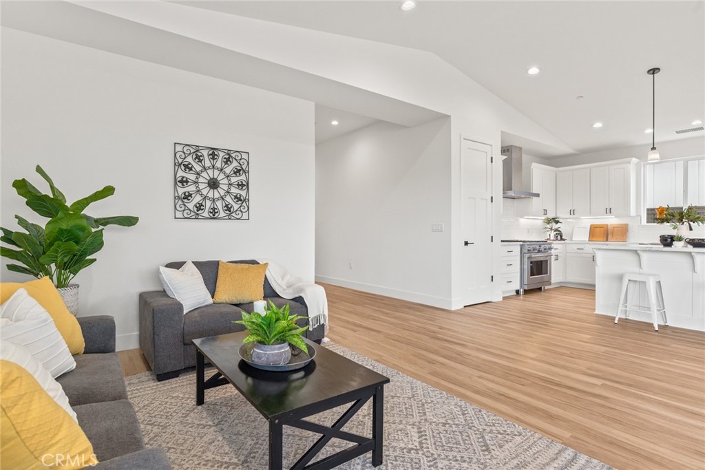9 Harkness Court Property Photo 4