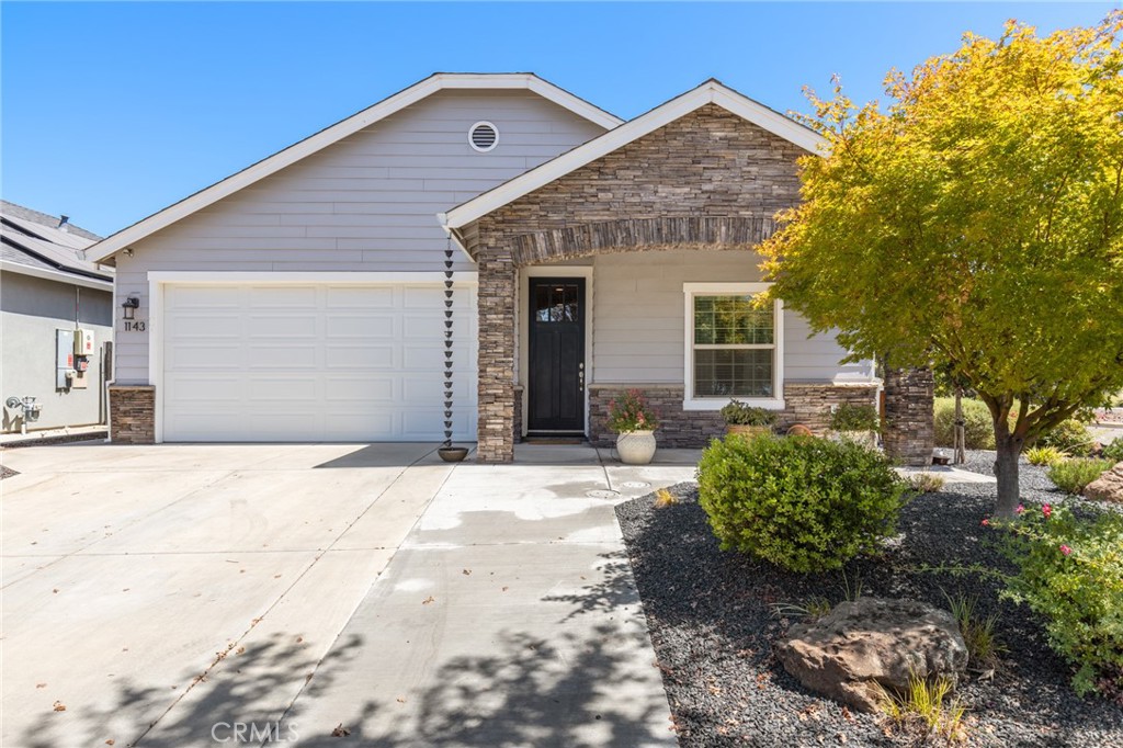 1143 Cork Oak Property Photo 1