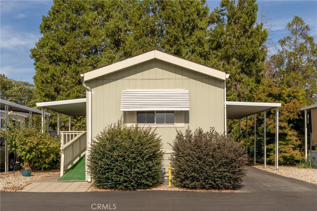 1675 Manzanita 20 Property Photo 2