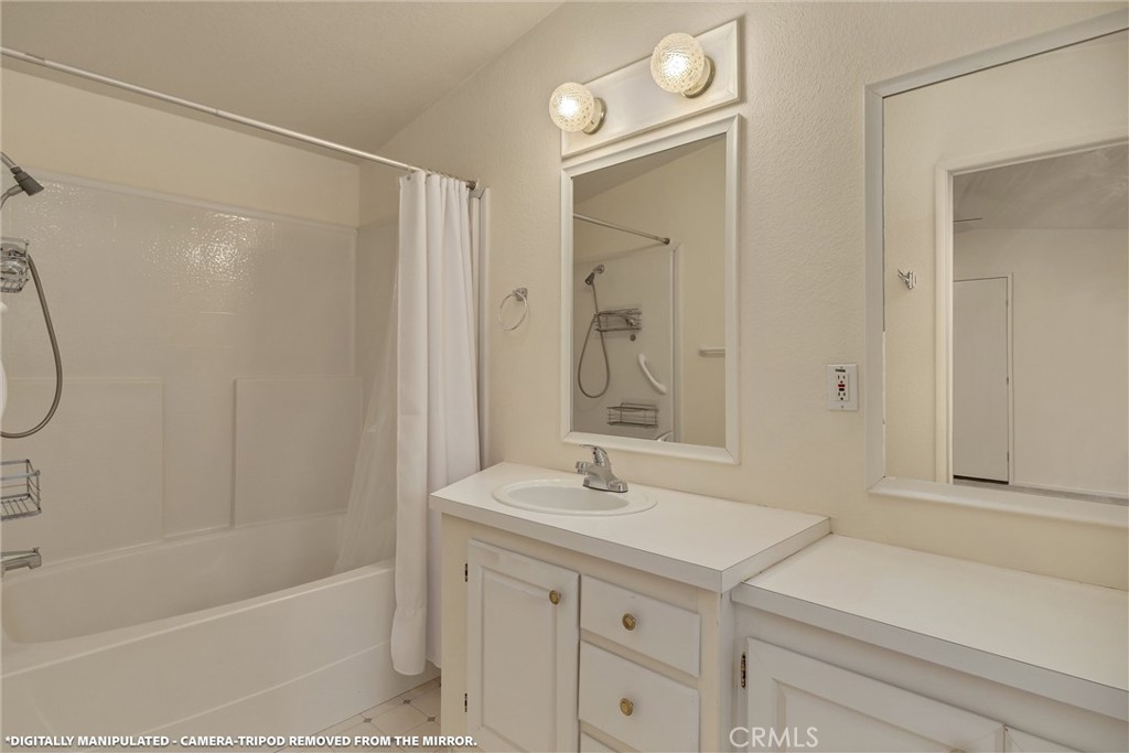 1675 Manzanita 20 Property Photo 16