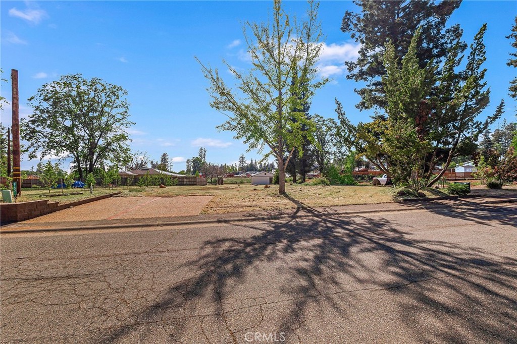6227 Himmel Street Property Photo 4