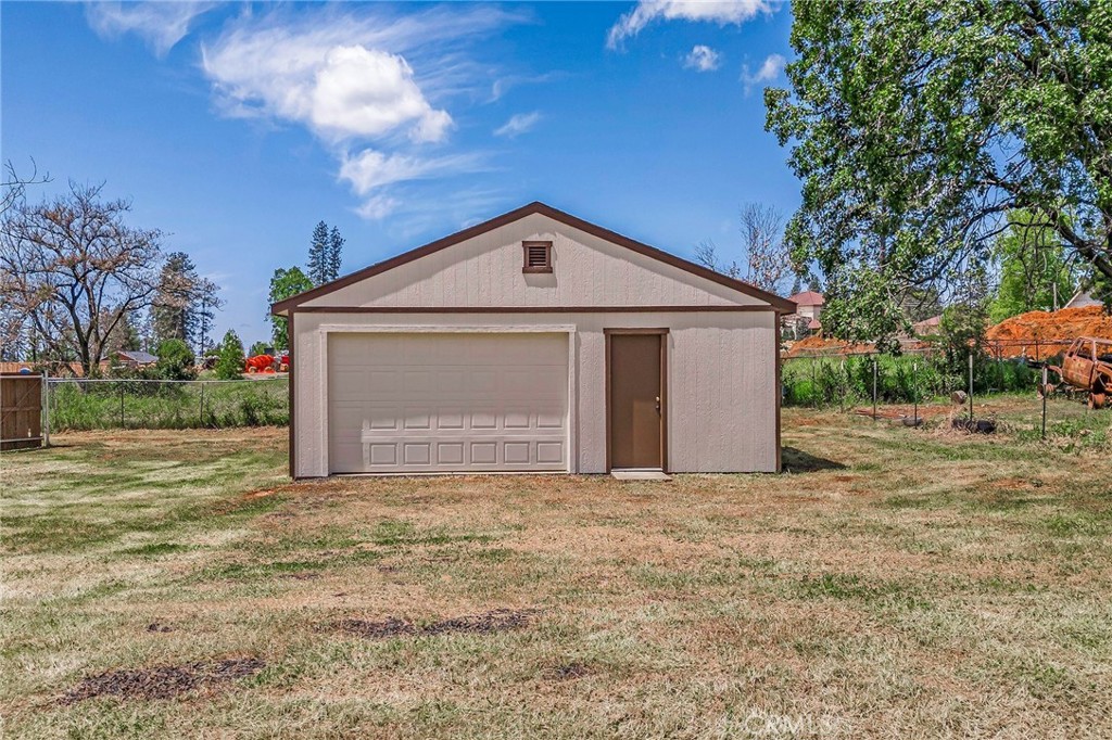 6227 Himmel Street Property Photo 5