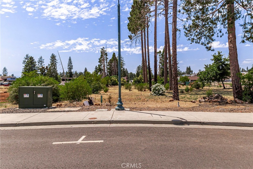 5907 Almond Property Photo 6