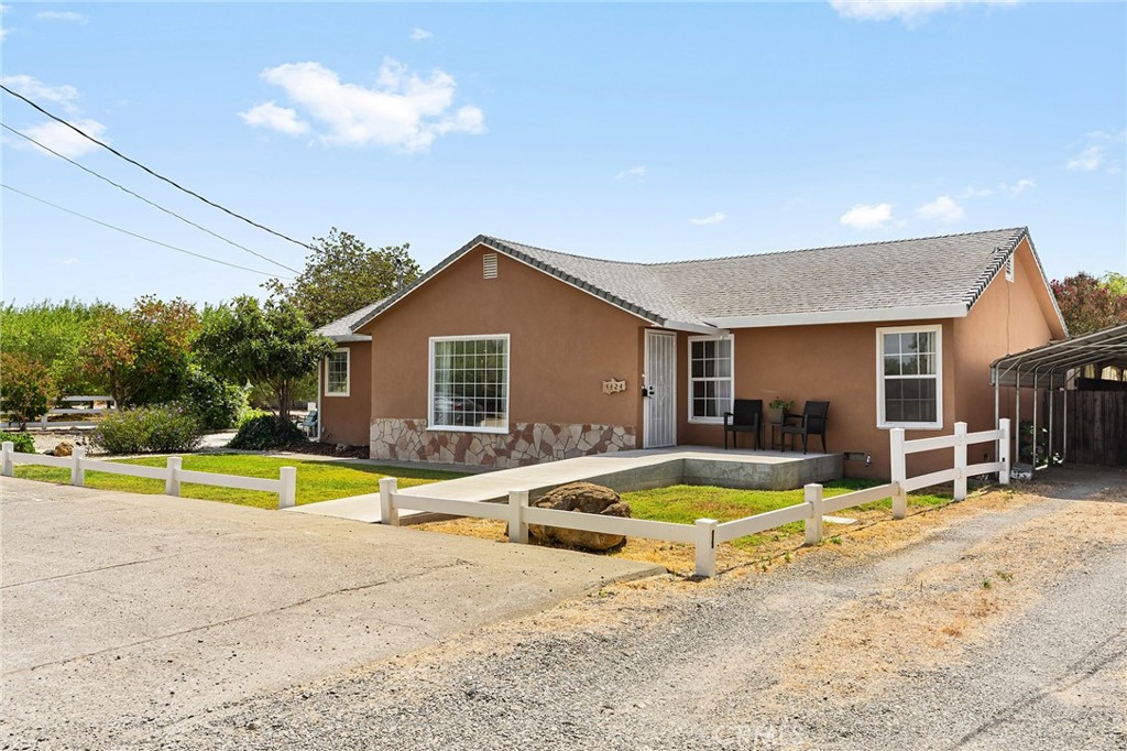 4424 County Road M 1/2 Property Photo 6