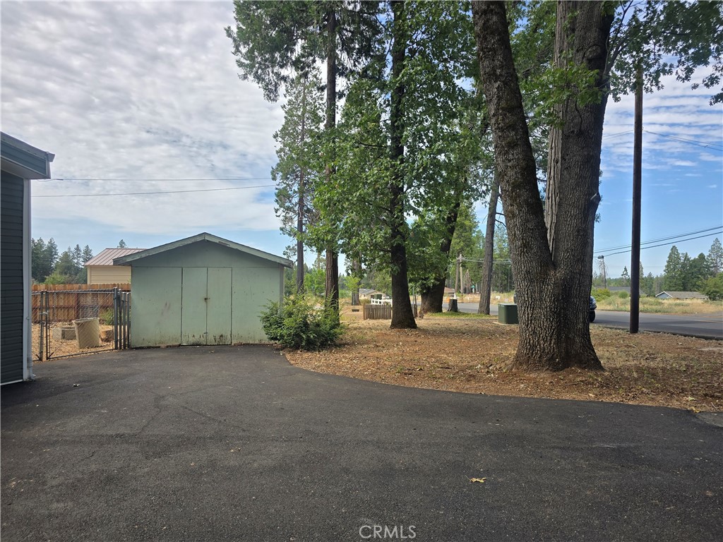 14178 Creston Property Photo 3