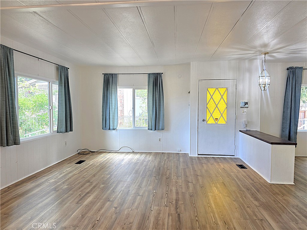 14178 Creston Property Photo 8