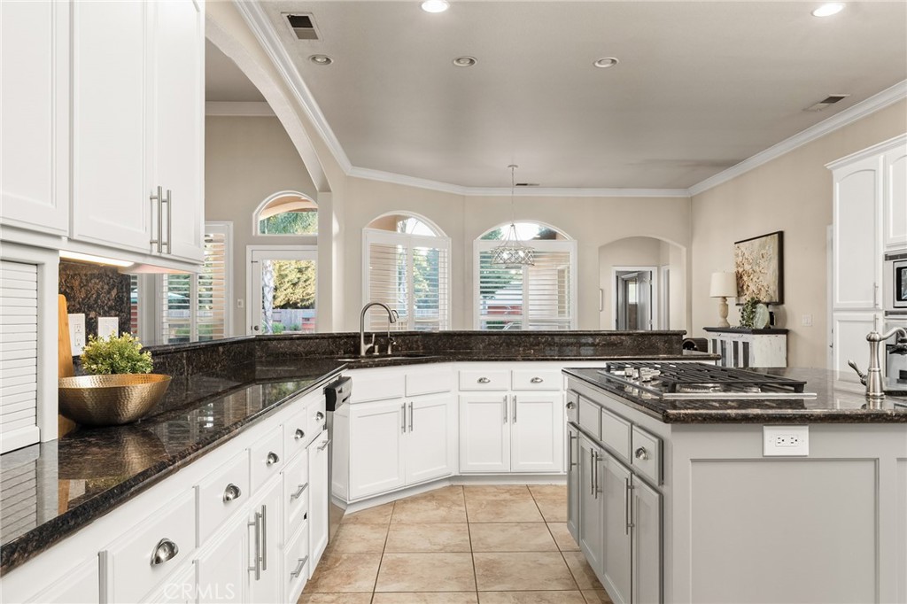 40 Taige Property Photo 15