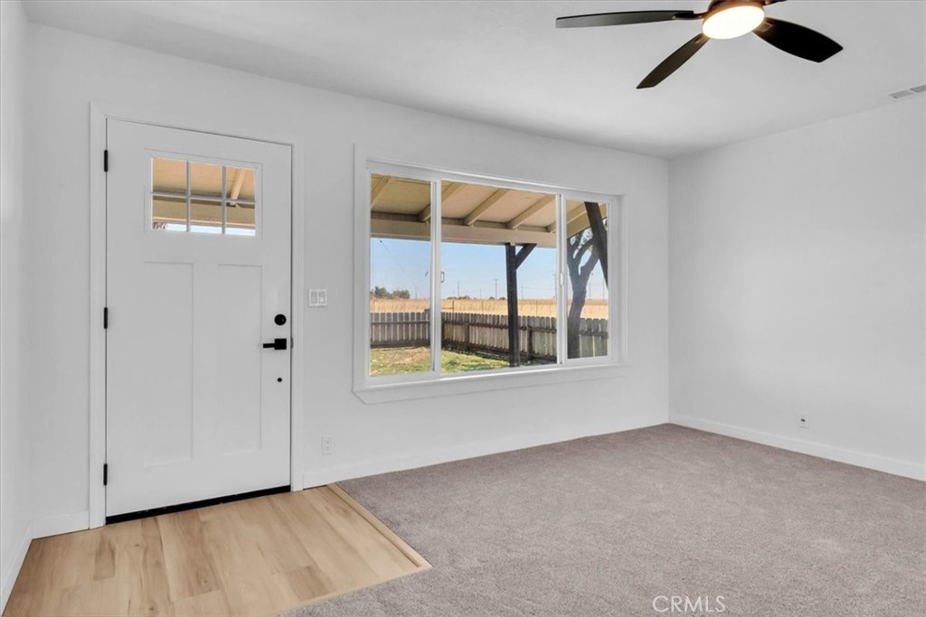 21618 Sacramento Property Photo 6