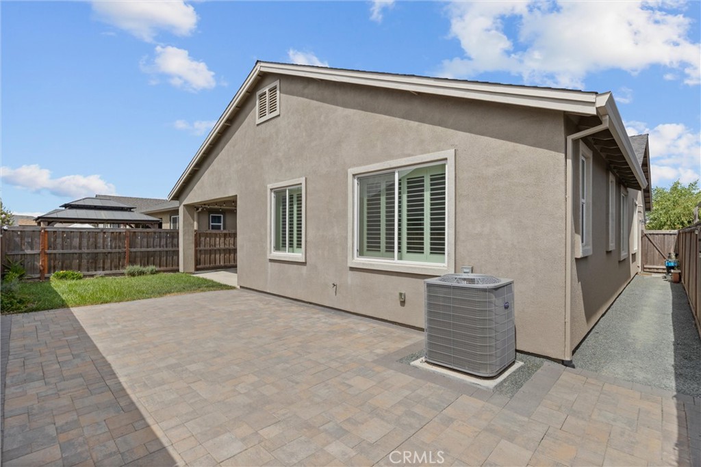 439 Eel River Lane Property Photo 14
