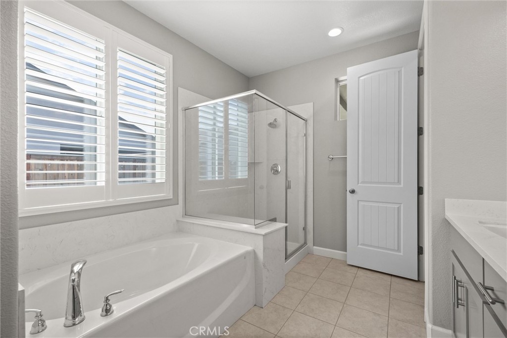 439 Eel River Lane Property Photo 25