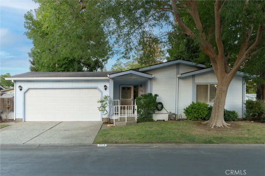 2050 Springfield Drive 202 Property Photo 1