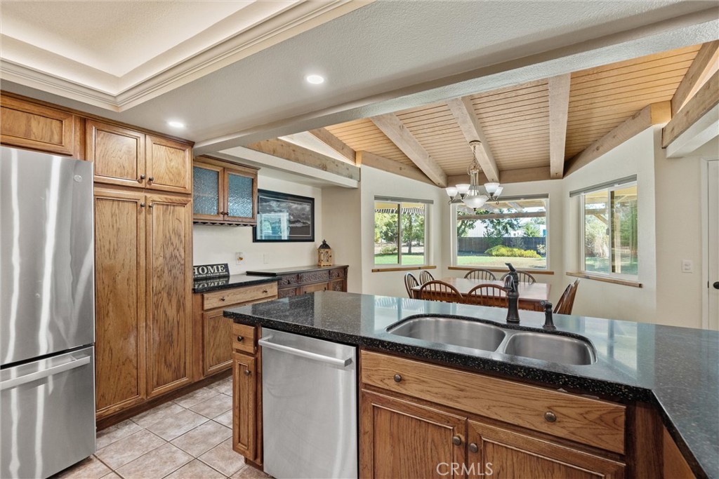 948 Sunset Terrace Property Photo 16