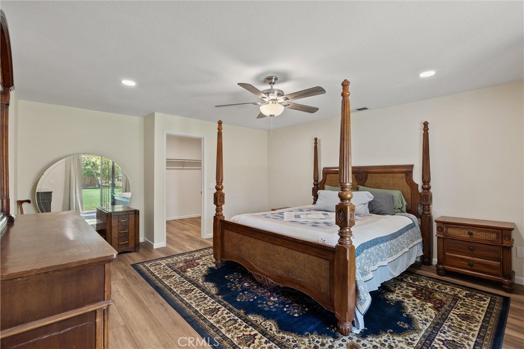 948 Sunset Terrace Property Photo 22