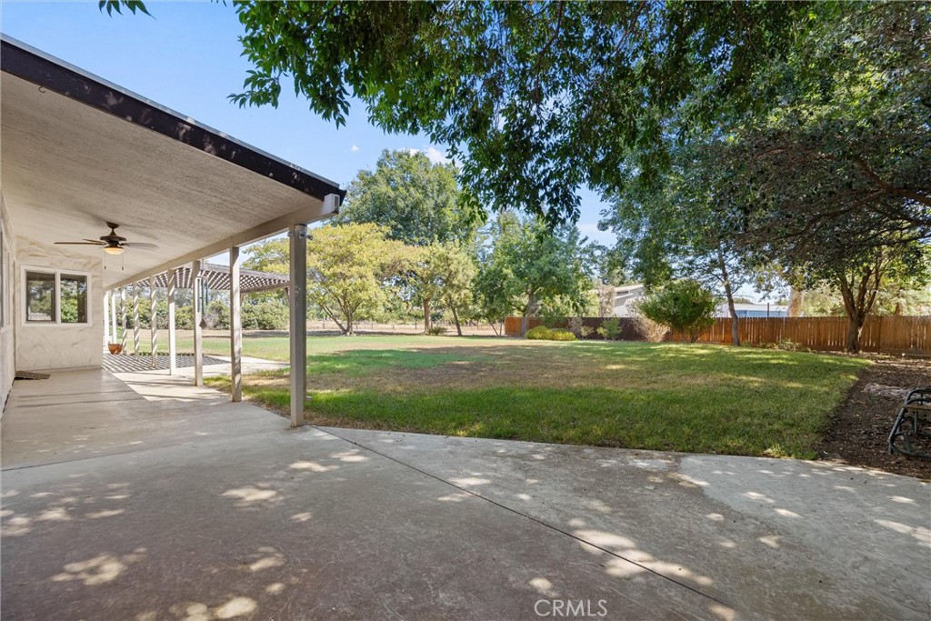 948 Sunset Terrace Property Photo 34
