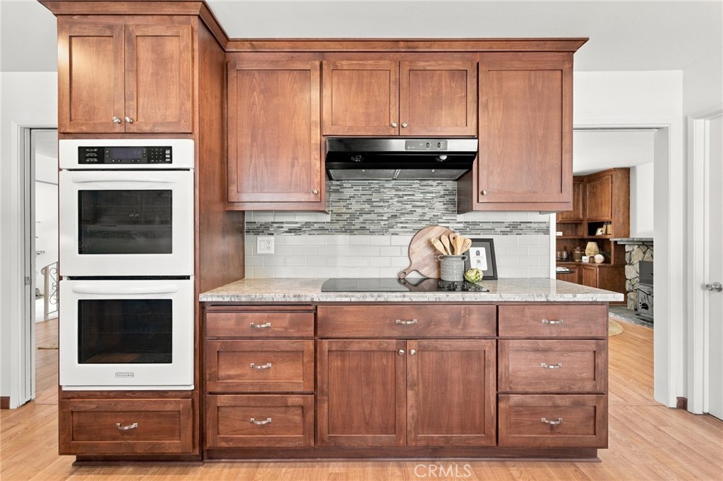 1774 Estates Way Property Photo 25