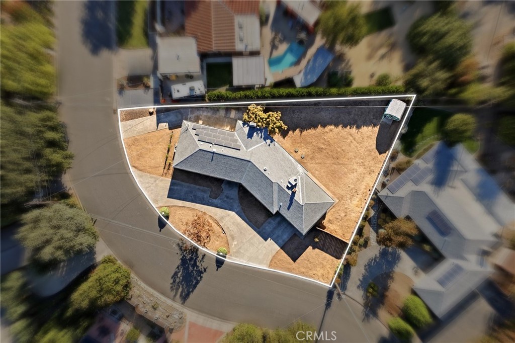 1774 Estates Way Property Photo 44