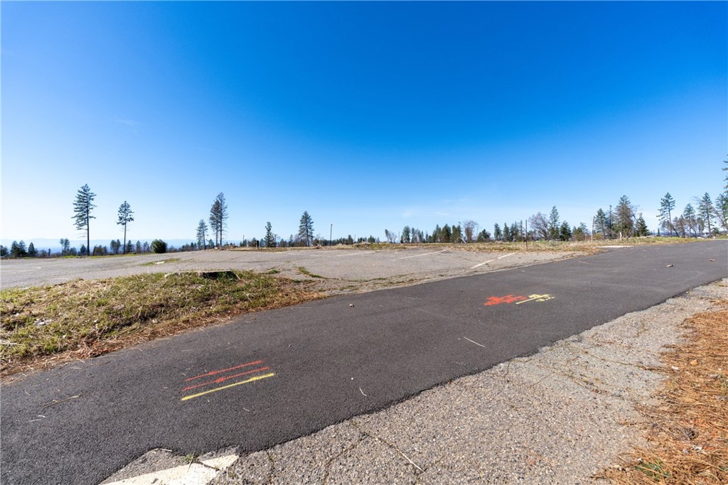 7067 Skyway Property Photo 7