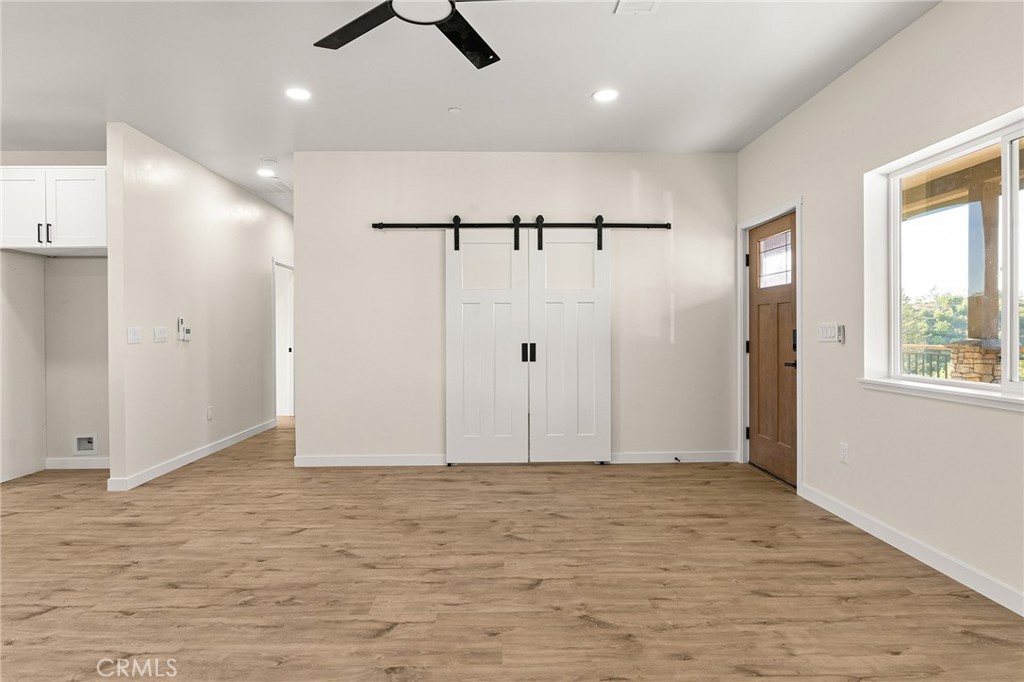 566 Boquest Boulevard Property Photo 11