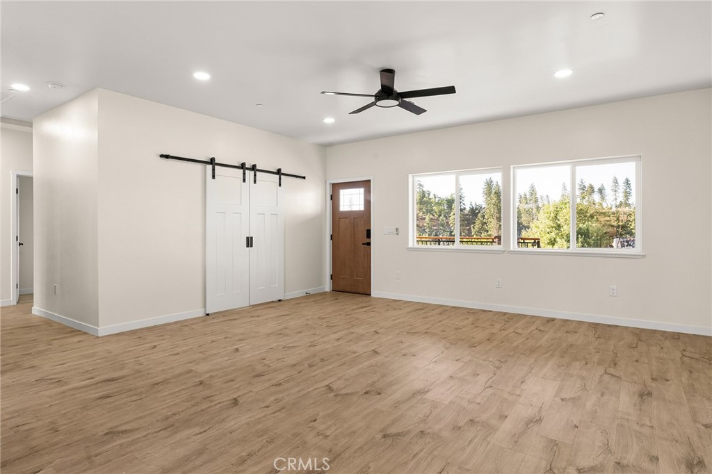 566 Boquest Boulevard Property Photo 12