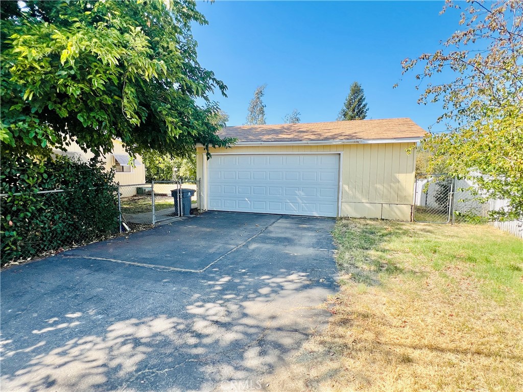 2520 Esperanza Property Photo 2