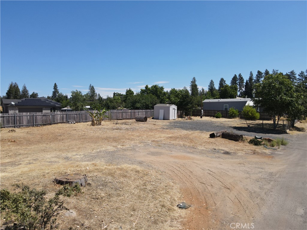 675 Memorial Property Photo 11