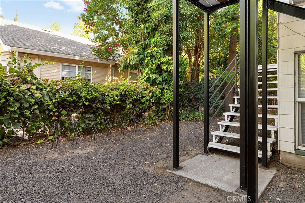 1121 1129 Magnolia Avenue Property Photo 7