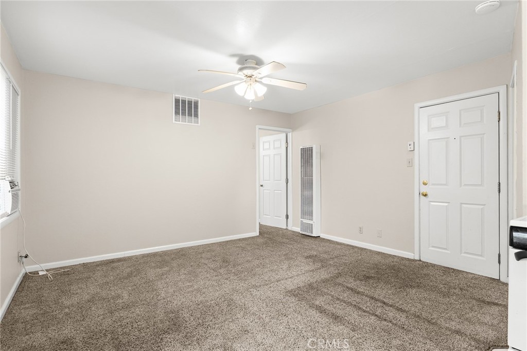 1121 1129 Magnolia Avenue Property Photo 17